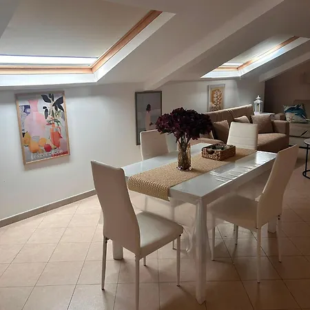 Hugo House Apartment Sorrent